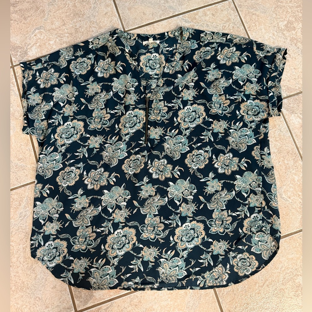 Maurices Black and Cream Floral Men's Shirt